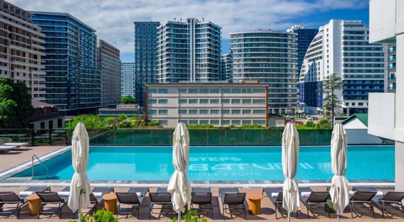 Nova Luxe Hotel & Residences バトゥーミ エクステリア 写真