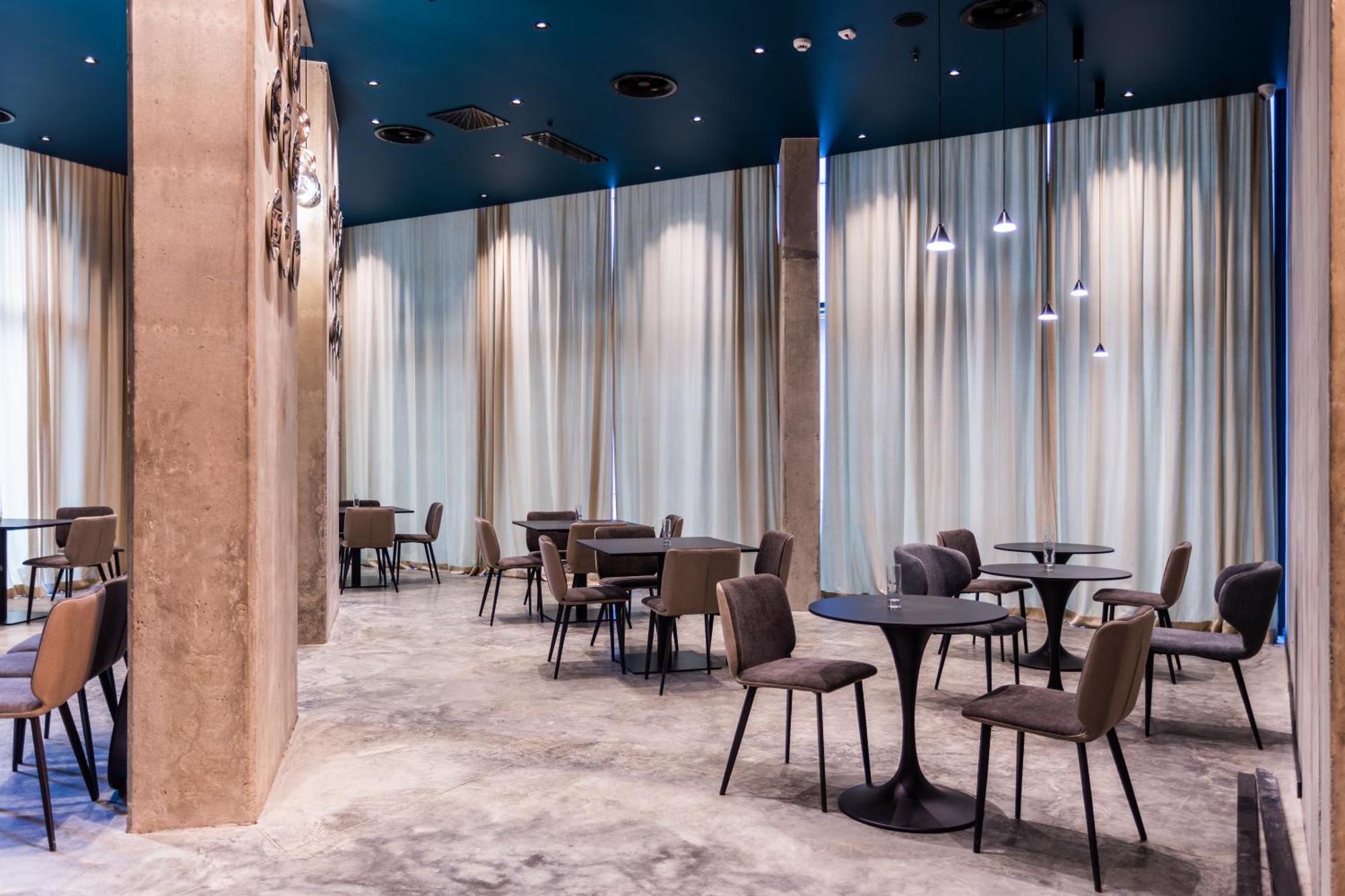 Nova Luxe Hotel & Residences バトゥーミ エクステリア 写真