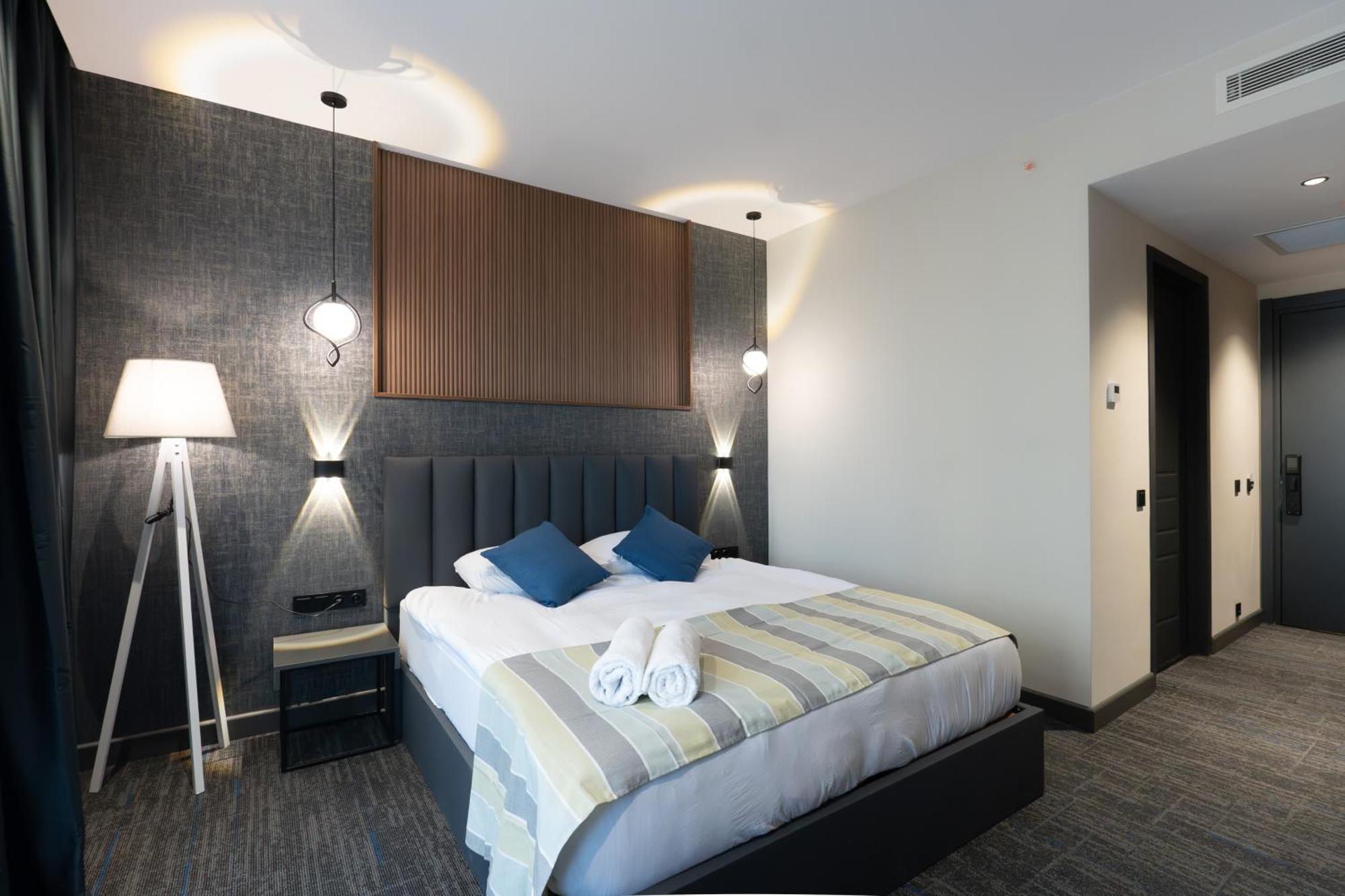 Nova Luxe Hotel & Residences バトゥーミ エクステリア 写真