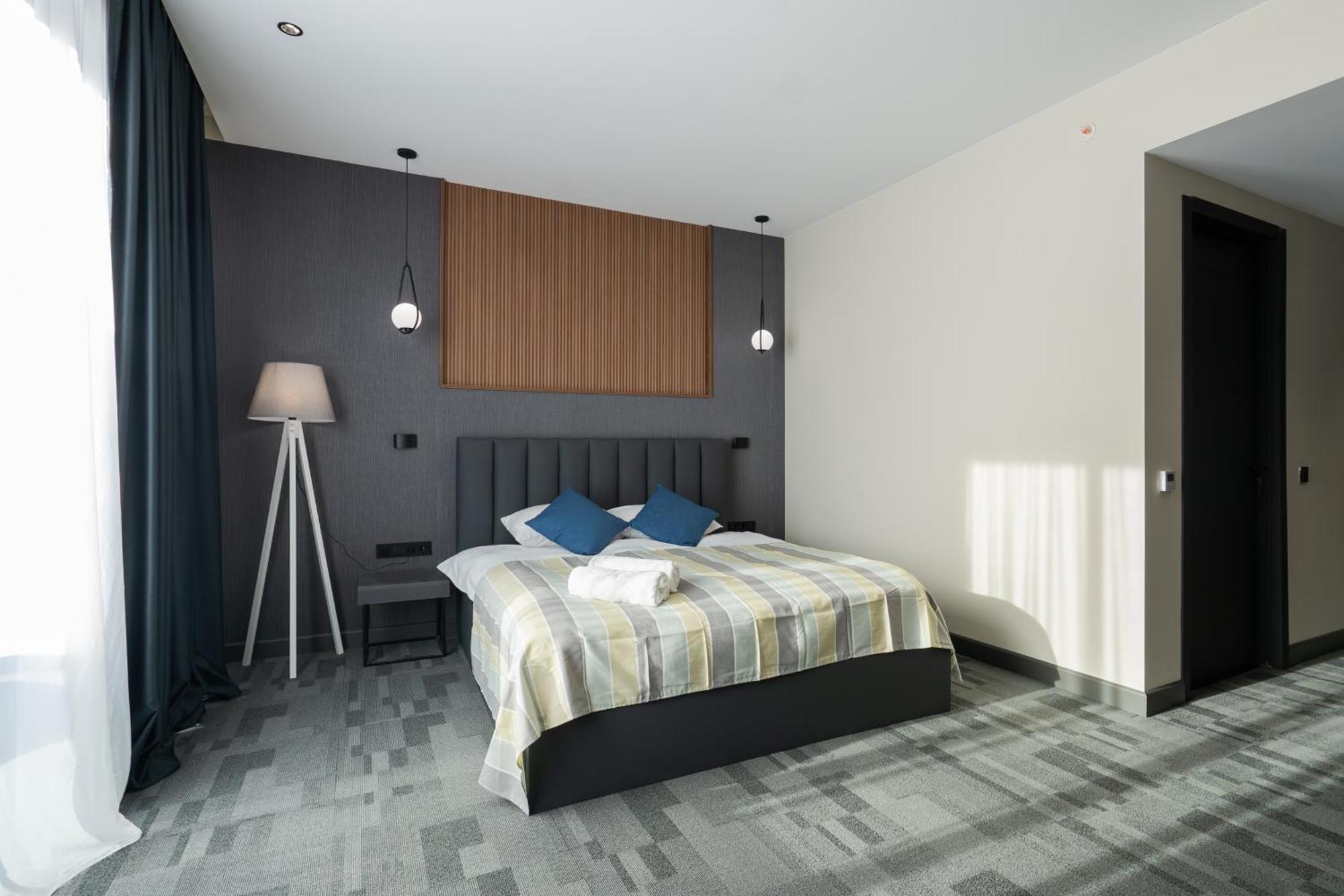 Nova Luxe Hotel & Residences バトゥーミ エクステリア 写真