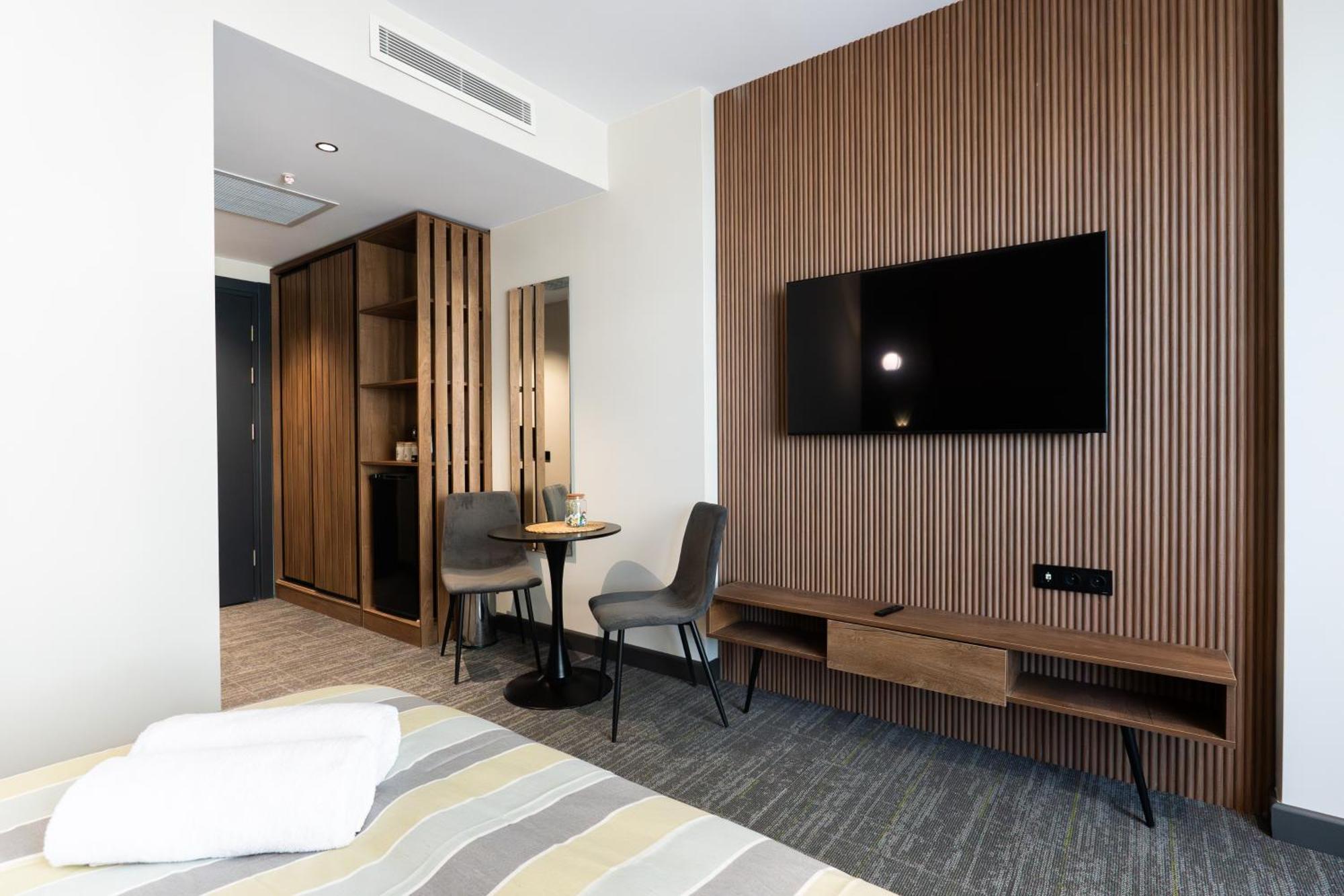 Nova Luxe Hotel & Residences バトゥーミ エクステリア 写真