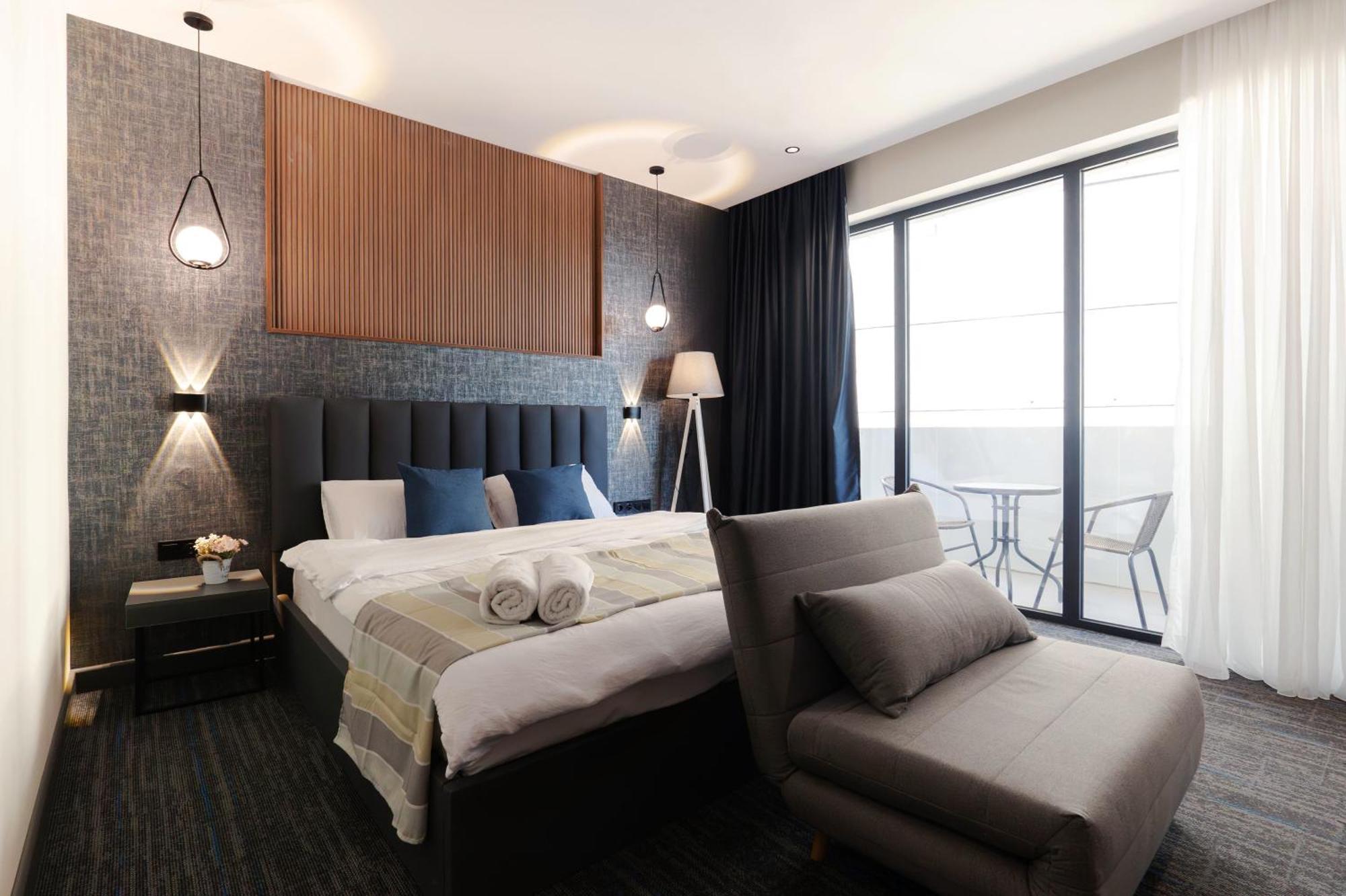 Nova Luxe Hotel & Residences バトゥーミ エクステリア 写真