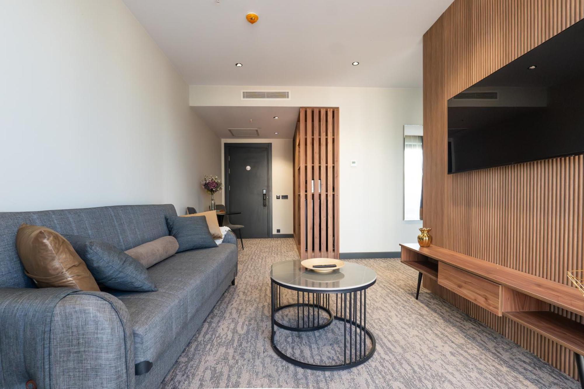 Nova Luxe Hotel & Residences バトゥーミ エクステリア 写真
