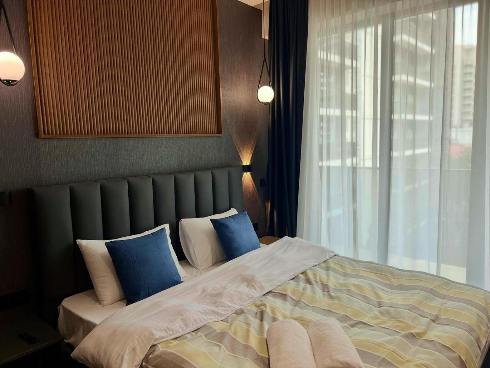 Nova Luxe Hotel & Residences バトゥーミ エクステリア 写真